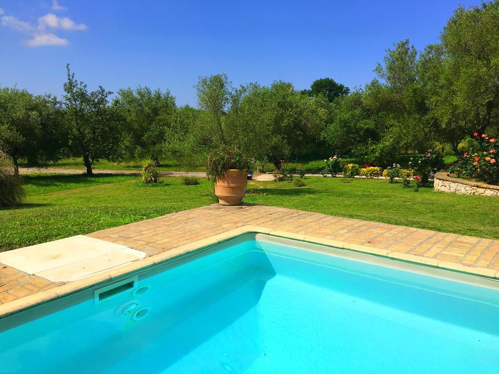 Villa Kleopatra Pouládes Extérieur photo